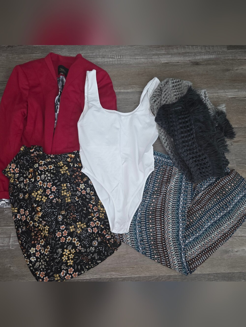 Women's Small Clothing Bundle  Dahlia Blazer, Jessica Simpson, Steve Madden